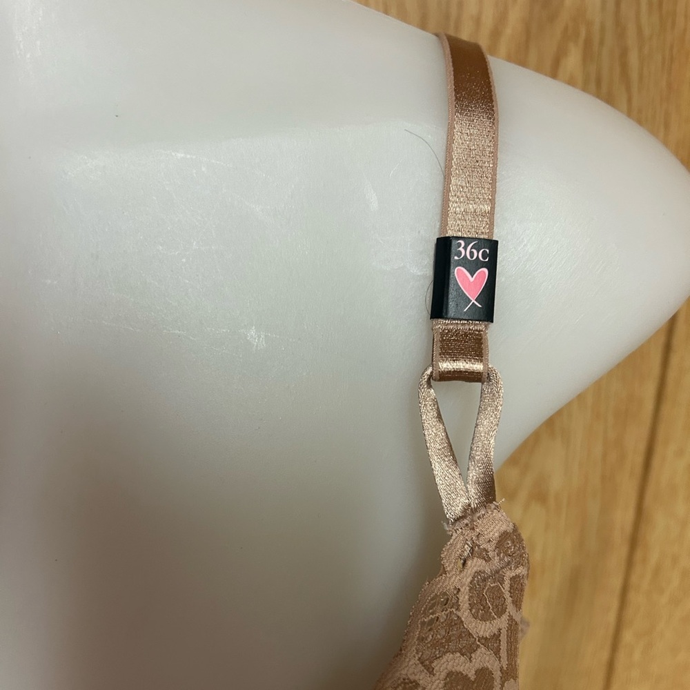 Victoria’s Secret Sexy Tee Marzipan Lace Push Up Bra Size 36C - Picture 3 of 9